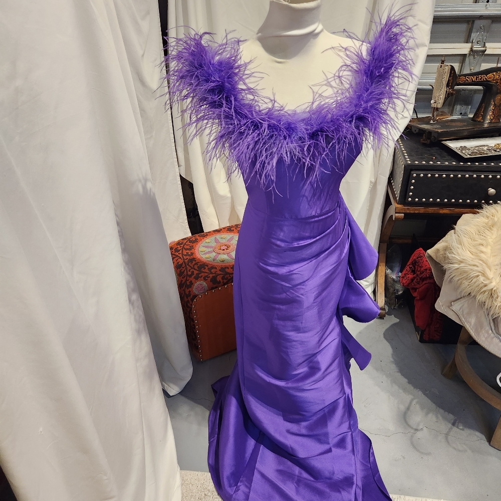 Badgley Mischka formal dress